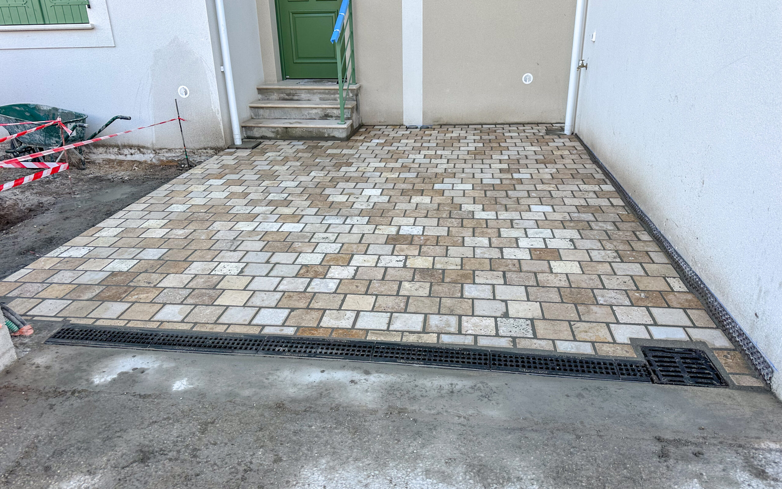 DRPTP-cour-interieure-pavés-chatelaillon-plage-2025-22