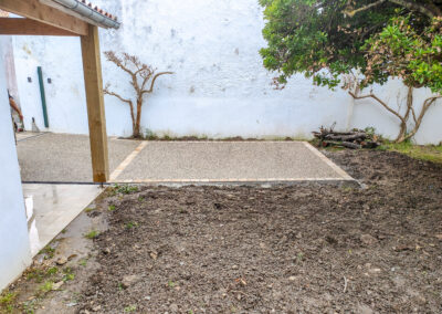 Prolongement d’une terrasse en béton lavé